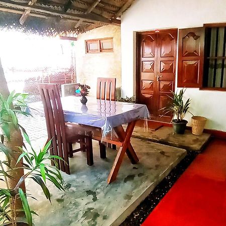 Venora Hiriketiya Bed & Breakfast Dikwella Dış mekan fotoğraf