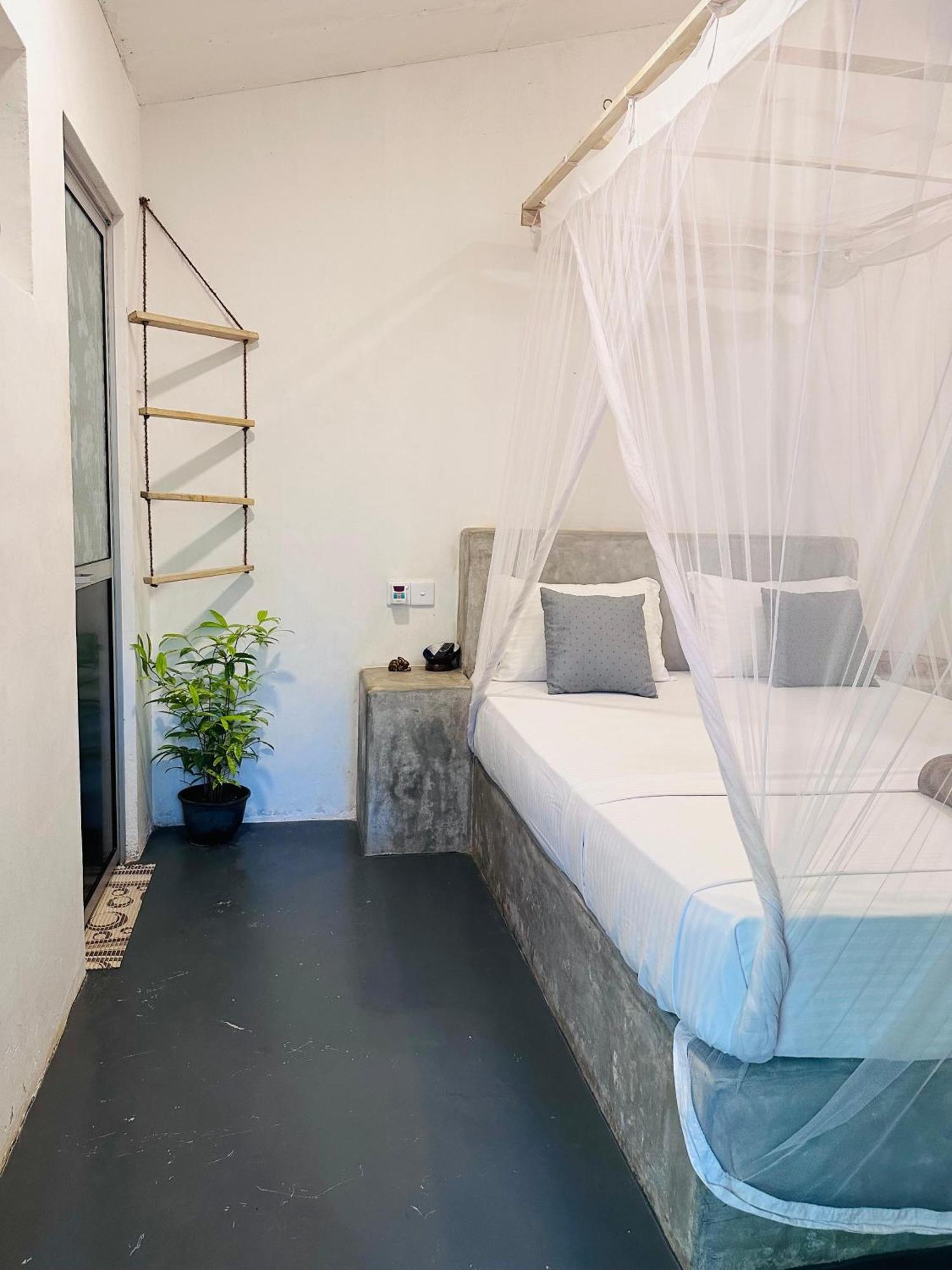 Venora Hiriketiya Bed & Breakfast Dikwella Dış mekan fotoğraf