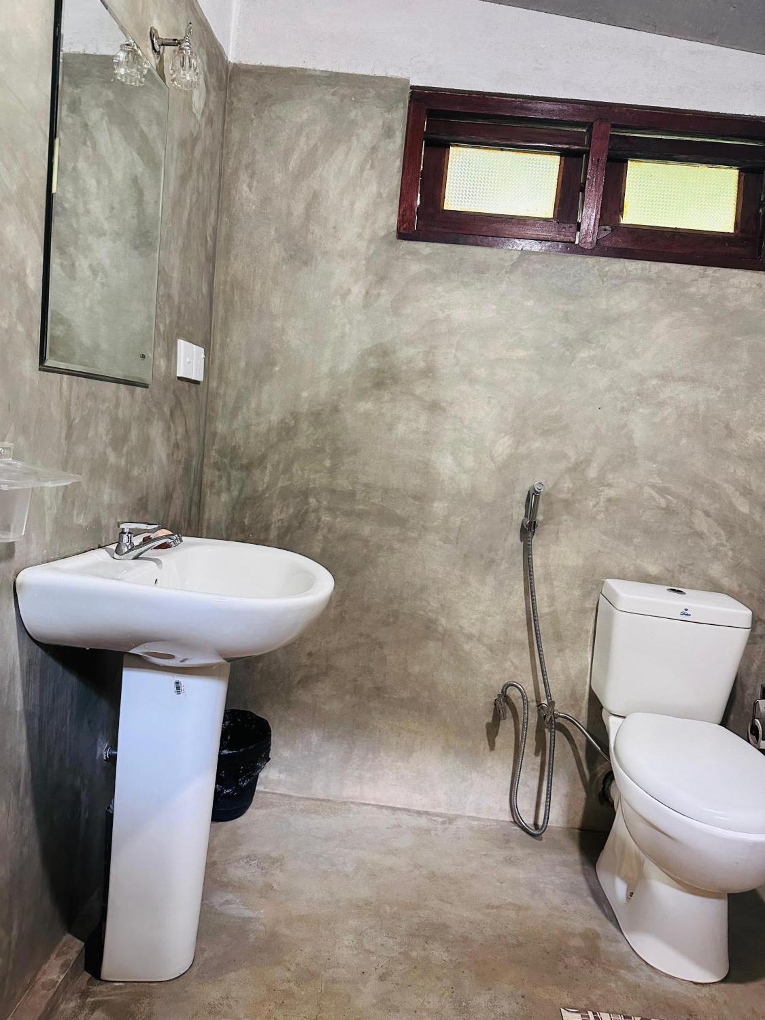 Venora Hiriketiya Bed & Breakfast Dikwella Dış mekan fotoğraf