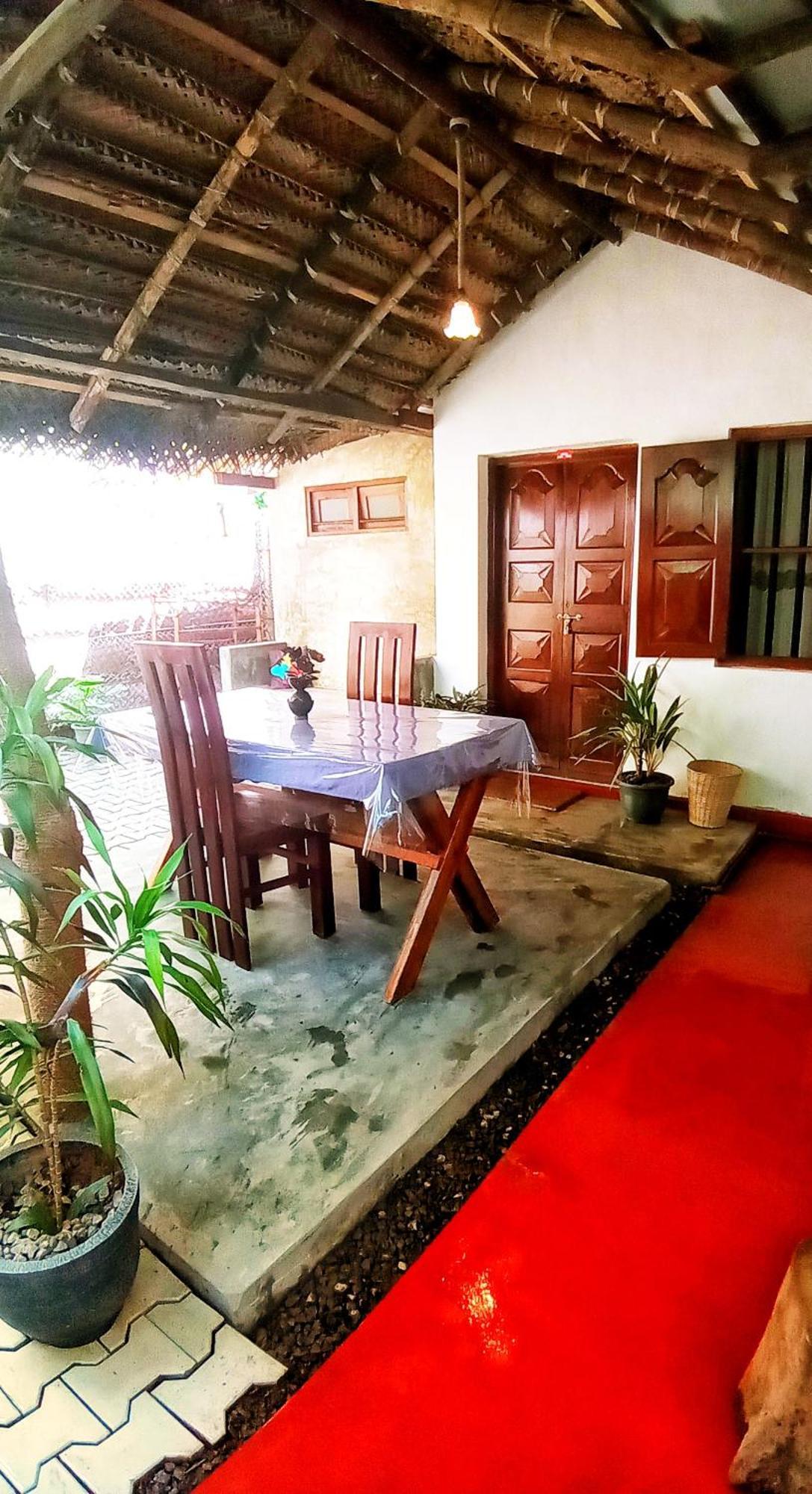 Venora Hiriketiya Bed & Breakfast Dikwella Dış mekan fotoğraf